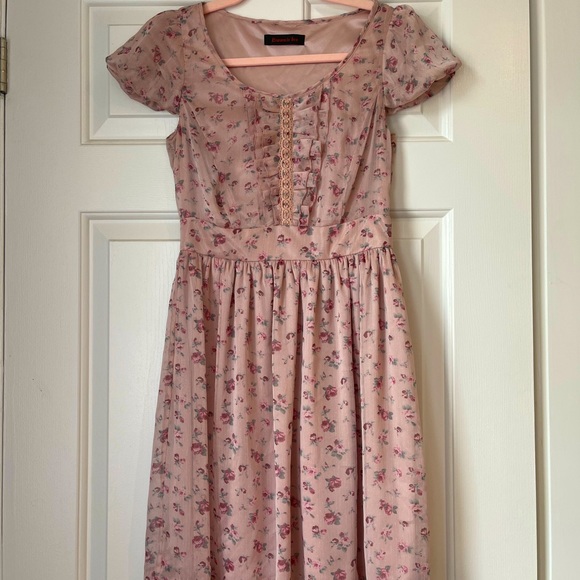 NWOT Romantic Rose Floral Dress in XS - Picture 1 of 5